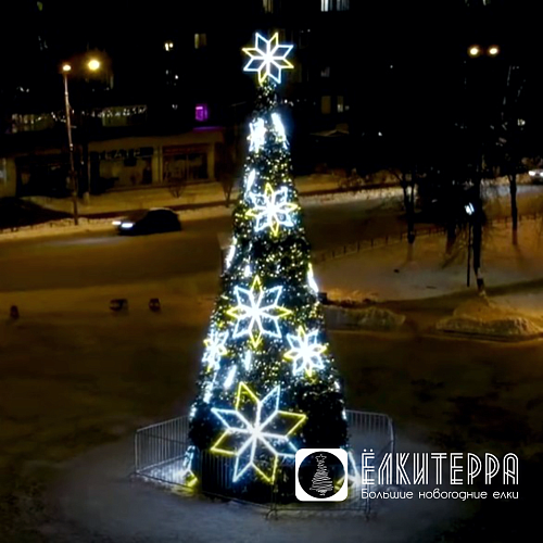 Искусственная уличная елка 8 метров с комплектом оформления Кристаллы